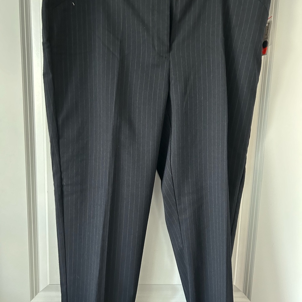 Ladies pants - Picture 2 of 4